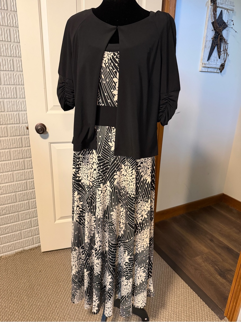 Perceptions 2pc Dress Set Black White Midi Dress & Jacket Size 10/10P Elegant